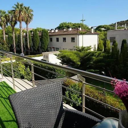 Piso En Puerto Platja De Aro شقة *